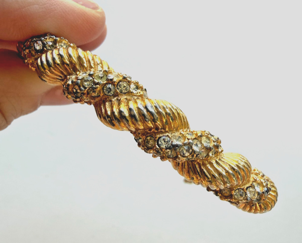 Vtg Signed Hattie Carnegie Gold & Rhinestone Rope Form Clamper Bangle Bracelet